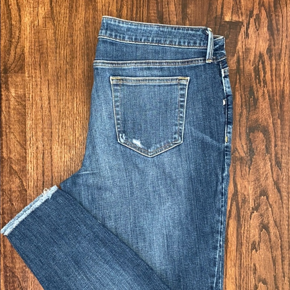 Maurices Skinny Jean Size 31 Regular
